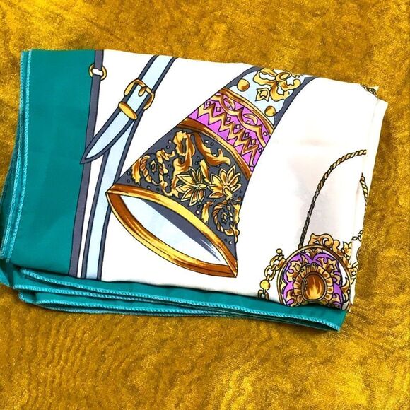 Vintage 80s Scarf - Picture 8 of 8